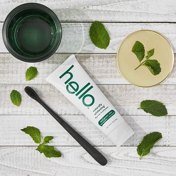 niños lavandose los dientes